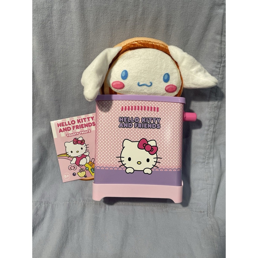 NEW Cookeez Makery Hello Kitty & Friends Scented‎ Toasty Treatz - Cinnamaroll